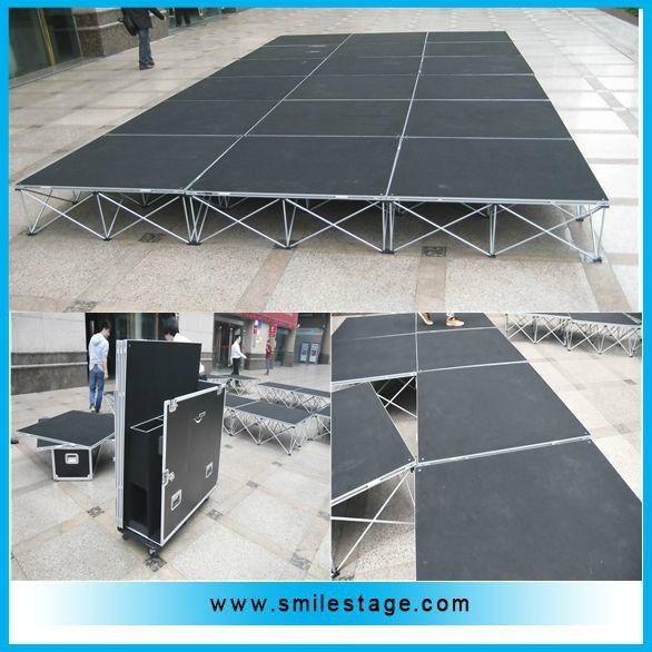 Aluminum mobile stage with adjustable height 4