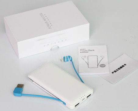 external mobile power bank  triple port for iphone Apple phone 5000mah  4