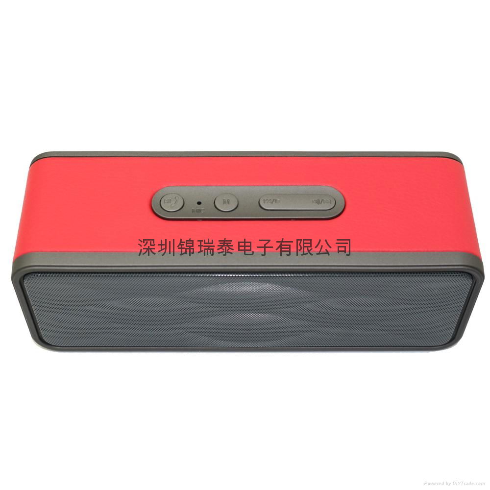 High quality Super Bass Bluetooth speaker with LED display 3