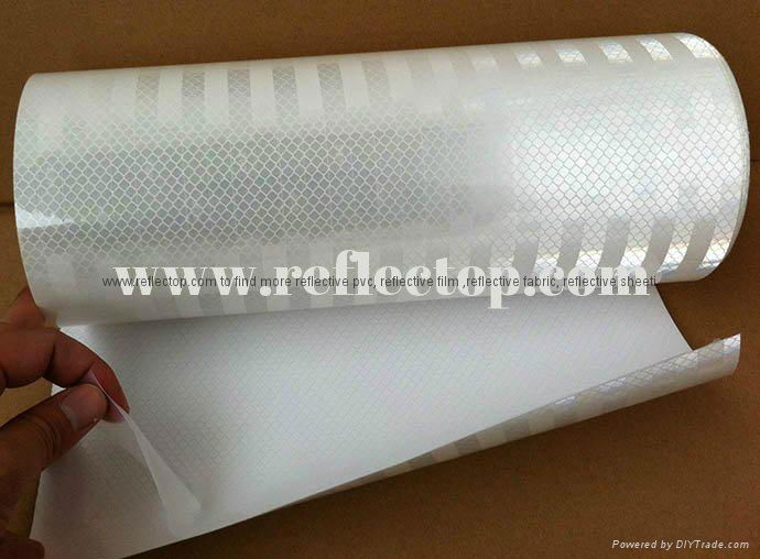 Reflective sheeting 4