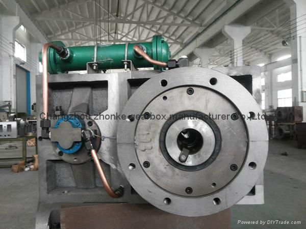 Extruder gearbox for plastic and rubber extrusion machine 3