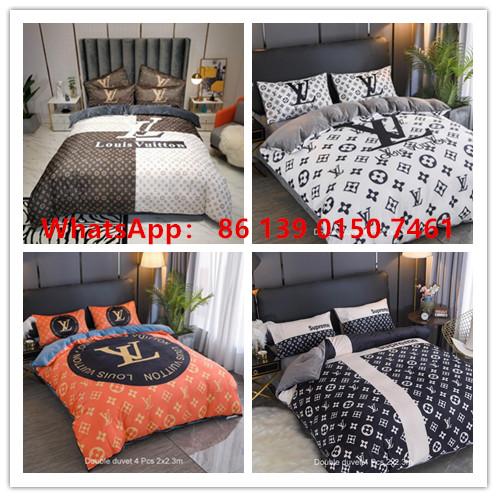 Louis vuitton duvet cover lv monogram bed sheets LV satin bedding sets lv bed cover