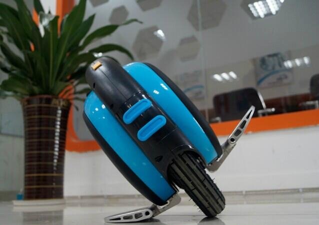 2014 fashion sport electric monocycle with buletooth music speaker 4