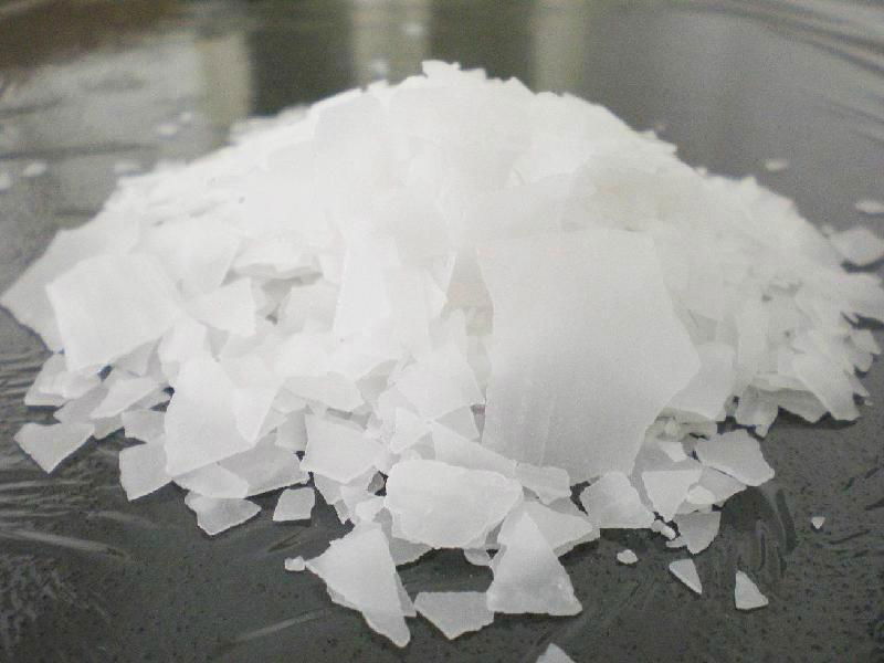 Industry Grade Caustic Soda 99% (flakes, pearls, solid) 3