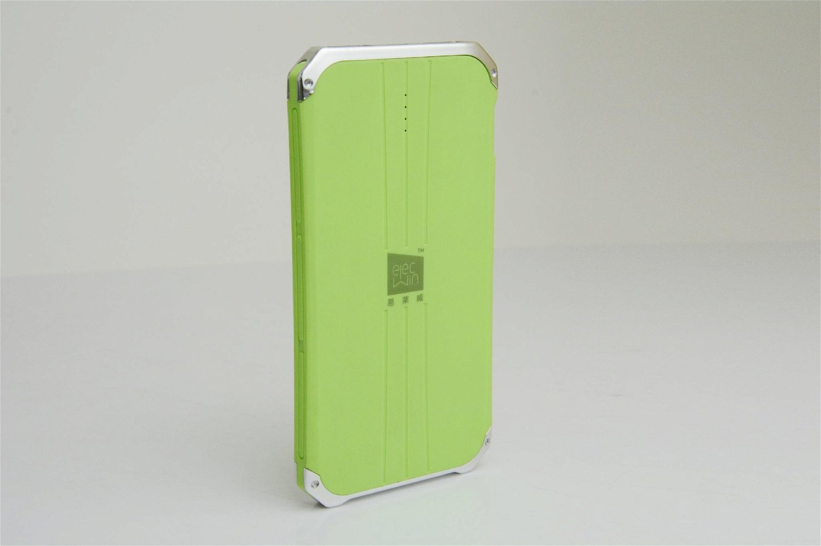 Newest Attractive Model 5000mAh Power Bank for Phone  4