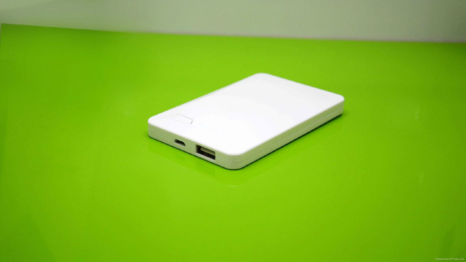 2014 New & Hot 3000mAh Power Bank with CE, RoHS, FCC 3