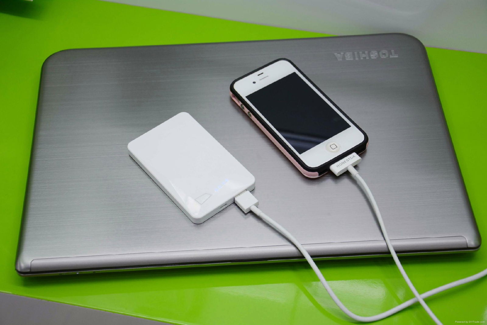 2014 New & Hot 3000mAh Power Bank with CE, RoHS, FCC 5