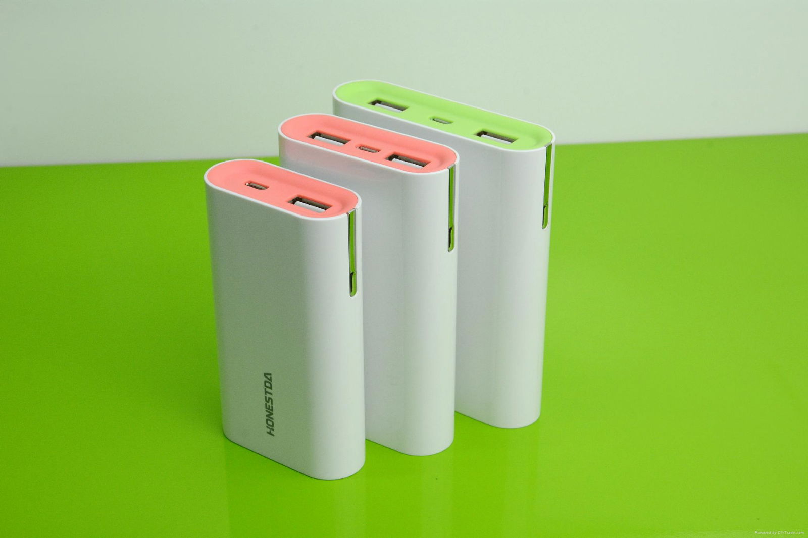 8000mAh Lithium Polymer Portable Mobile Power Bank for Mobile Phone 3