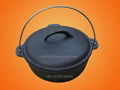 Cast Iron Camp Dutch Ovens 2