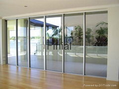 Artistic and tasteful classic glass door