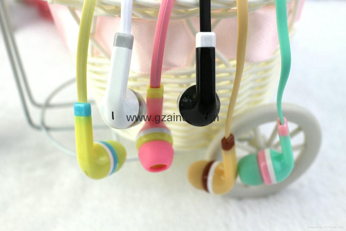 Best Selling Stylish Colorful Earphones earbuds with Mic  2