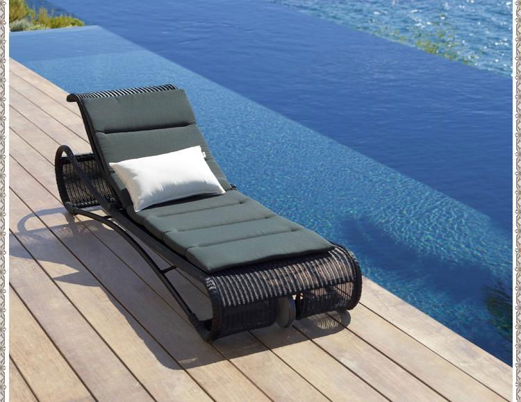 Outdoor furnture PE rattan chaise lounger 5