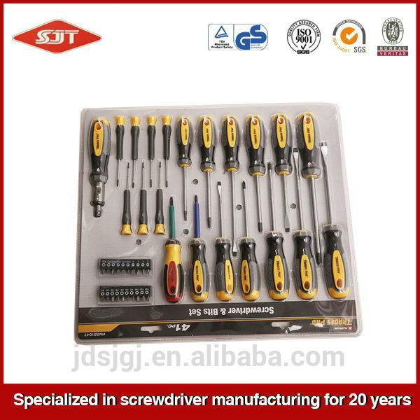 New style latest promotion hand tool set with tire shape