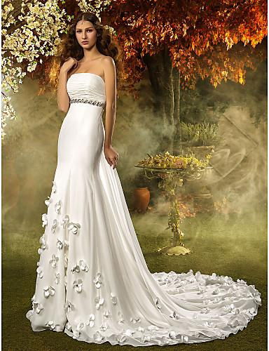 A-line Strapless Court Train Chiffon Wedding Dress (635884)  3