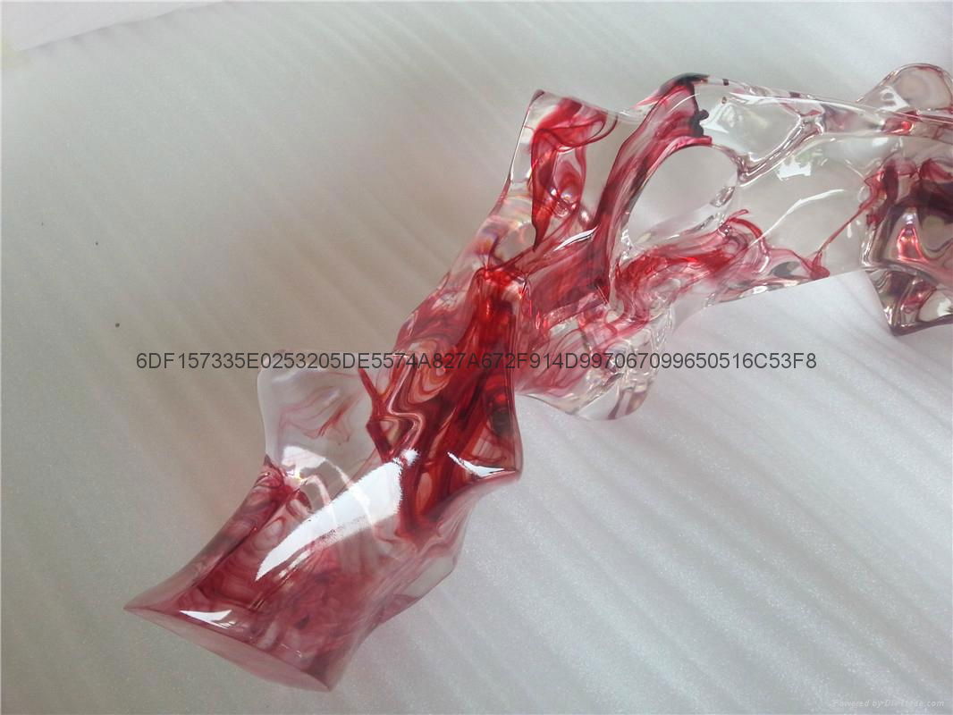 Boutique transparent sculpture 5