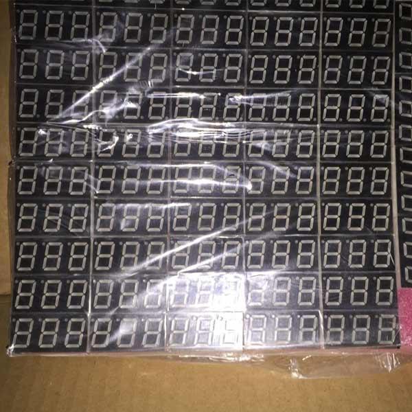 0.56" 3digit 7 segment led dispaly with super red on stock 2