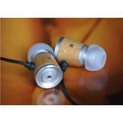 Fashionable Wooden Earphones with Good Performance