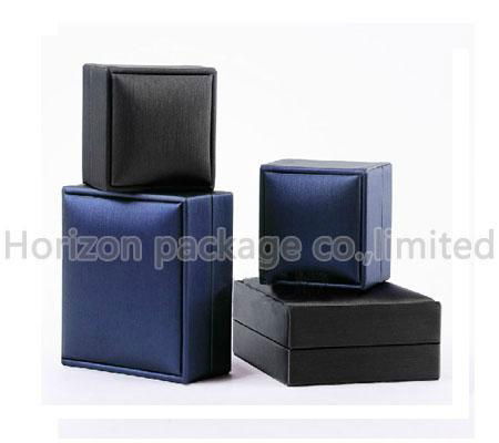 Plastic leather jewelry box 2