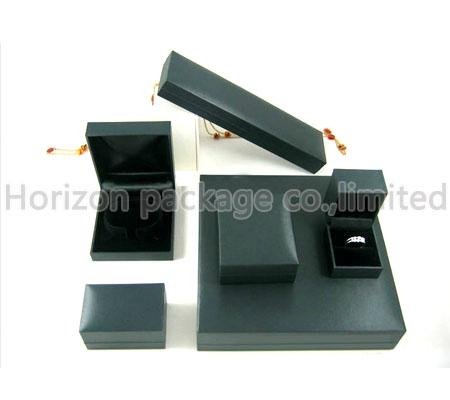 Luxury plastic jewelry box 2