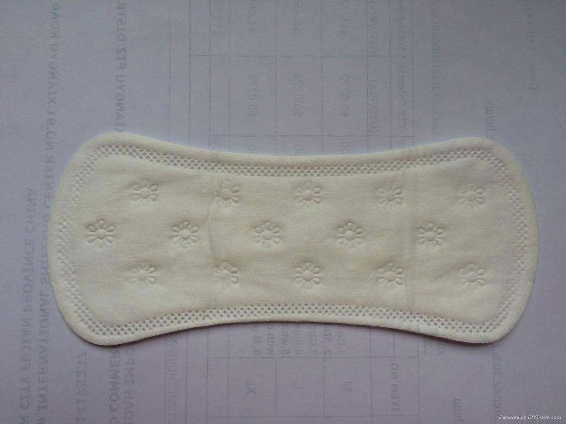 Disposable female herbal anion panty liners