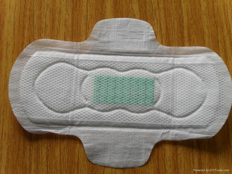 soft ladies good quality lady sanitary pad make in china 5