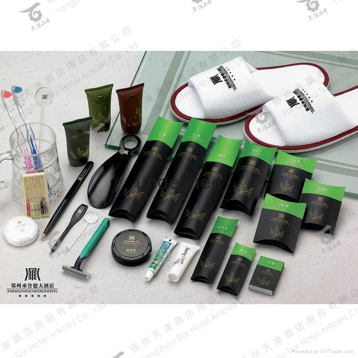 Travel kit hotel disposable supplies 4
