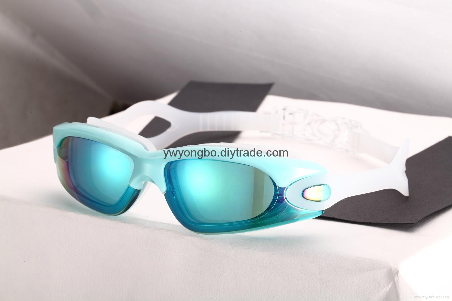 the coolest mirror coated silicone swimming goggles 3