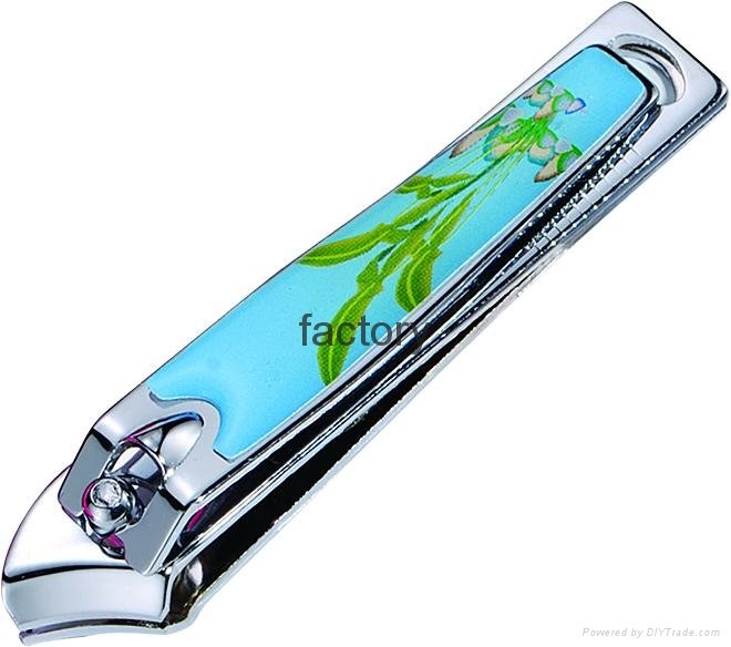 Bevel nail clippers  3