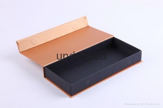 cheap clamshell book shape box with magnet closure