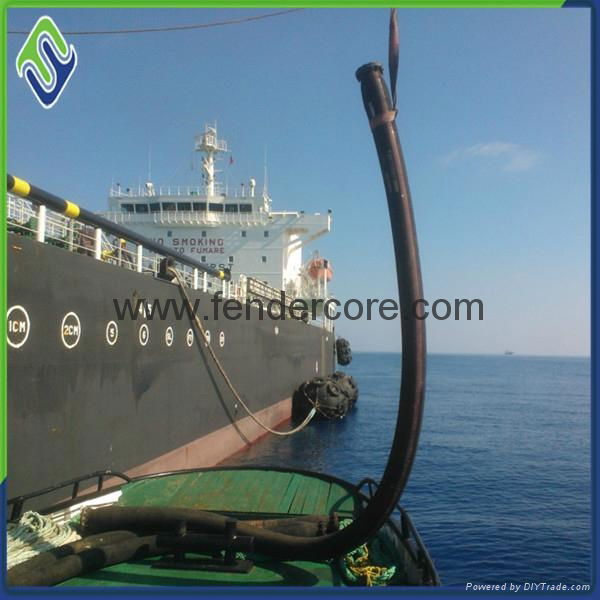 Marine rubber fender with tire chain