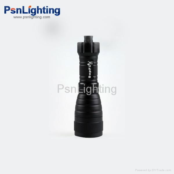  Supfire D4 CREE XML U2 LED Diving Flashlight 2