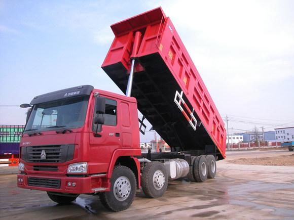  SINOTRUK tipper truck