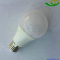 E27/26 led bulb  2835    Isolation efficiency LED globe bulb dimmable  4