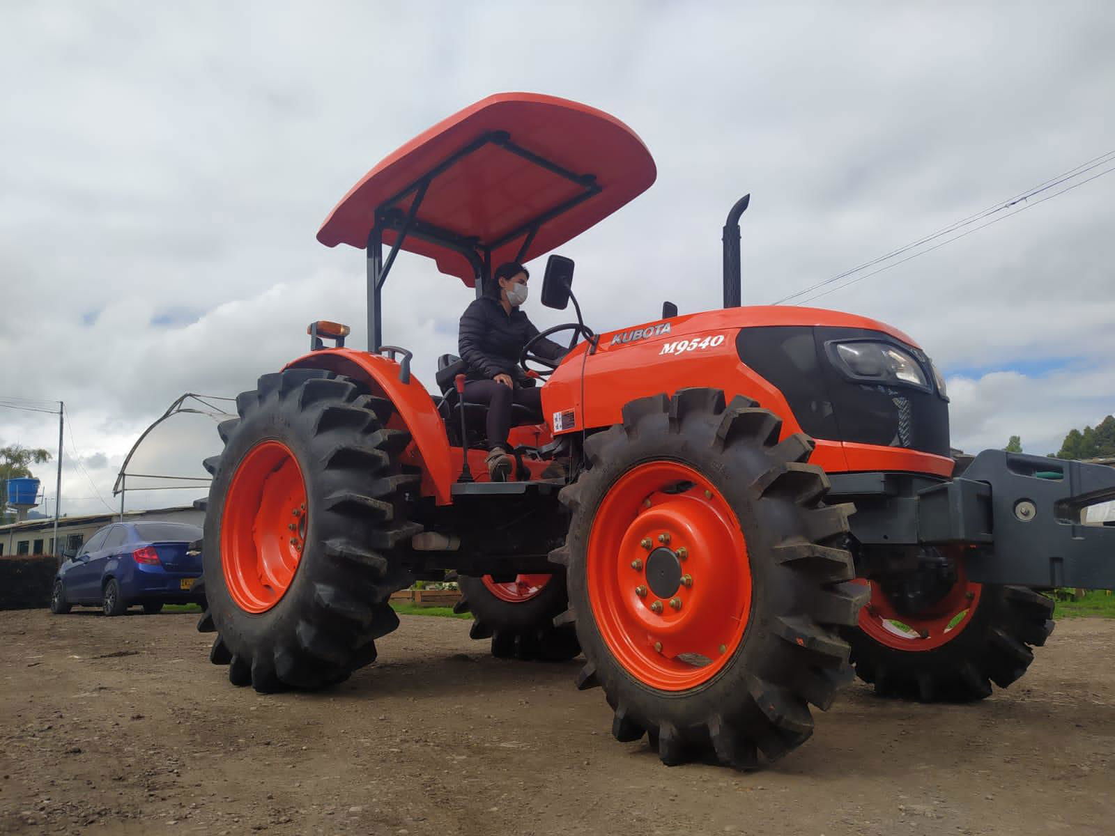 Kubota 7040 9540 70hp 95hp Tractor 4