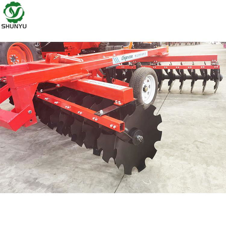 Tractor implement Disc harrow  2