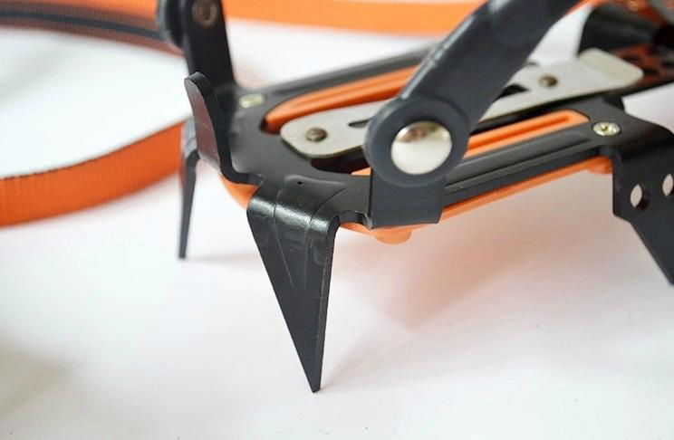 Ten teeth technology-based full- strapped climbing crampons 3