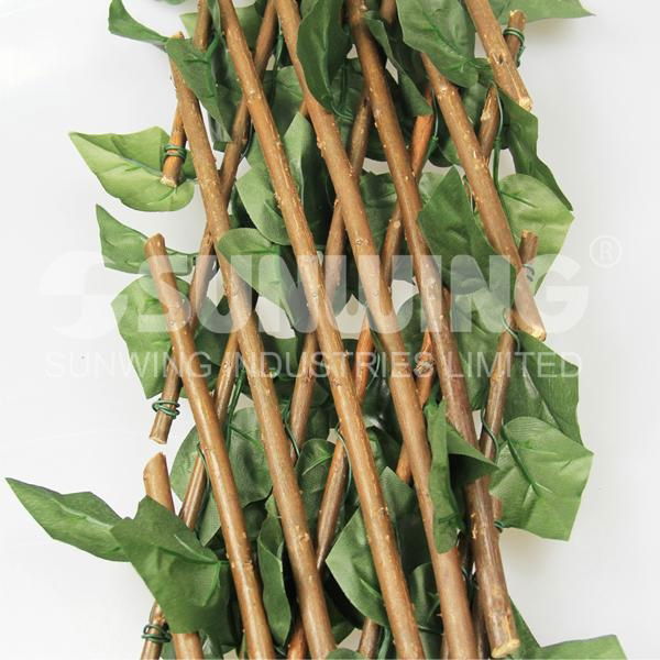 Trellis with ivy leaves- synthetic ivy leaves Hedges - G0602C001 ...