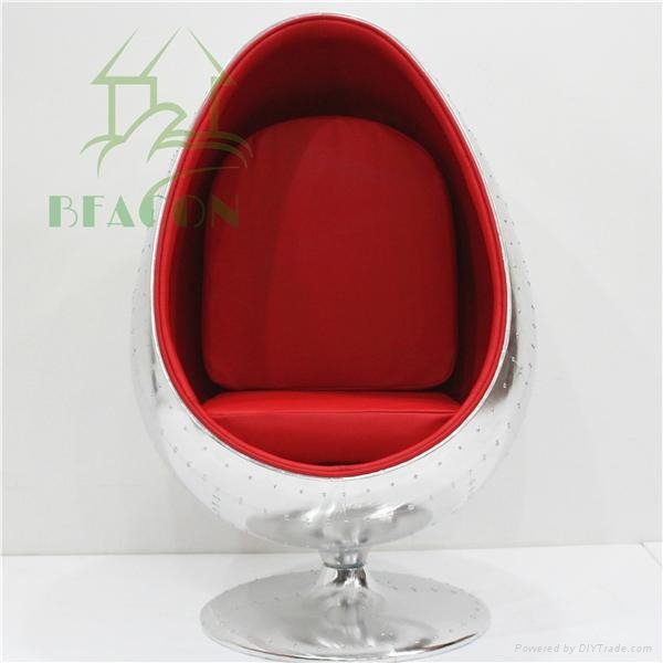 Aluminum  Egg Pod  Chair 2
