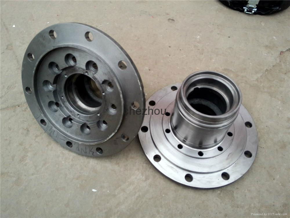 Semi-trailer wheel hub 4