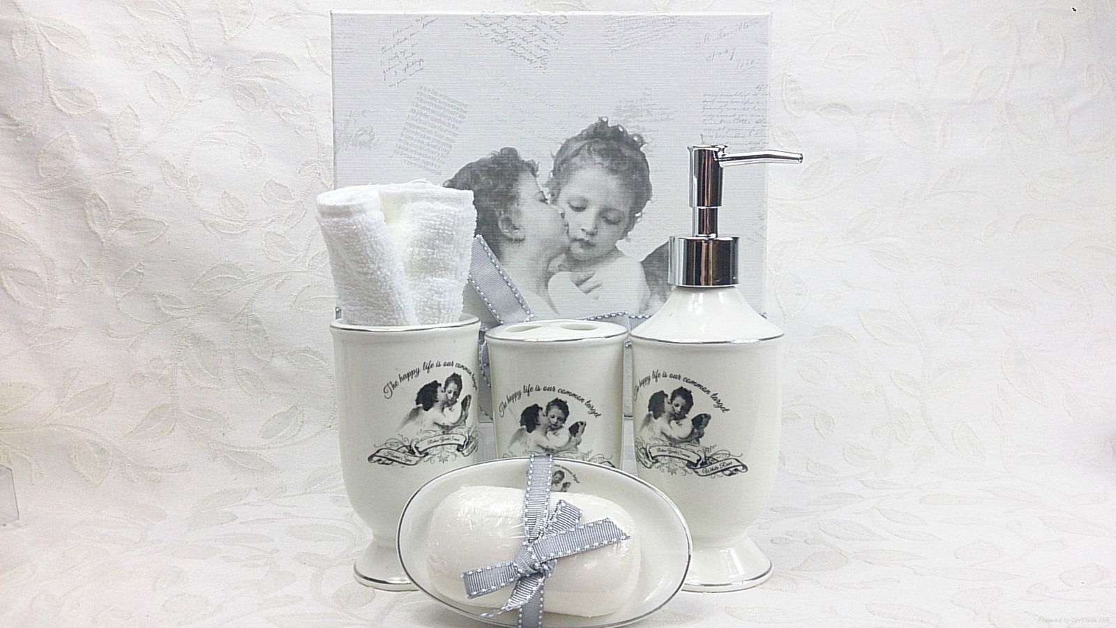 Bathroom Gift Set  3