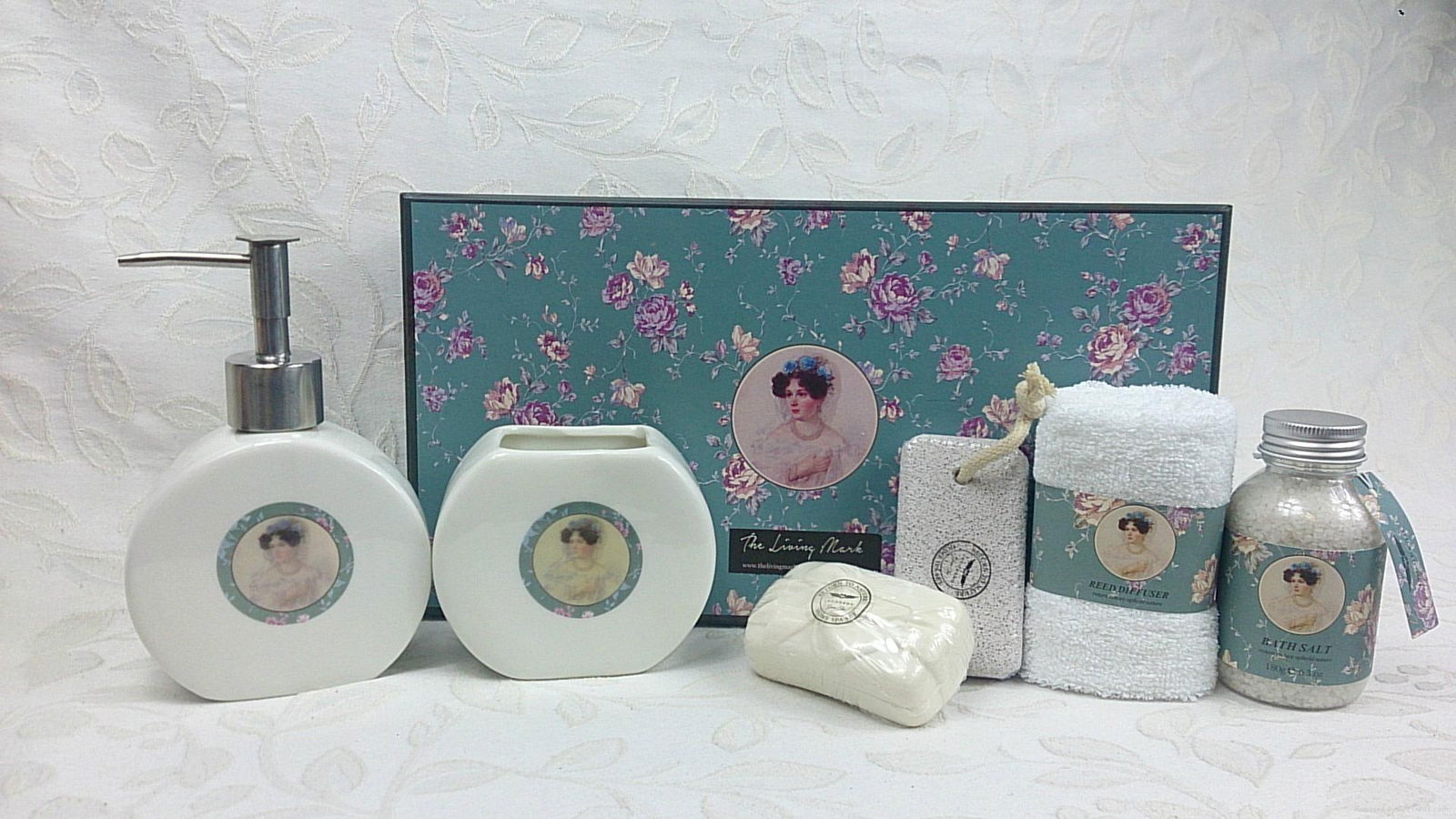 Bathroom Gift Set  4