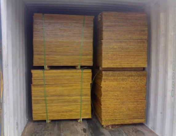 Bamboo Pallet Of Concrete Blocks & Bricks