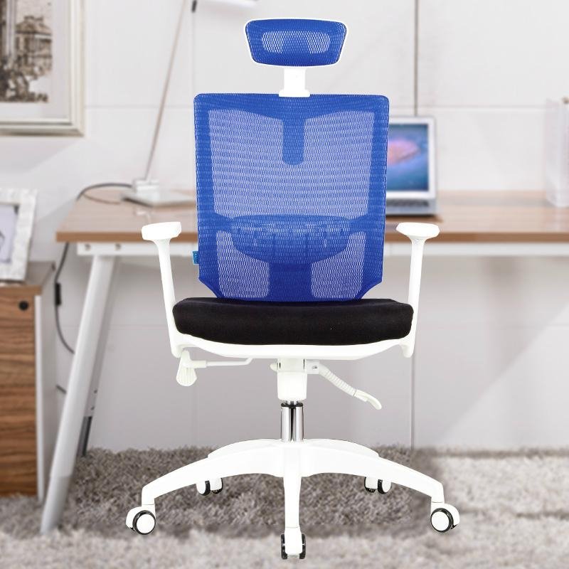 white plastic chair M31 3