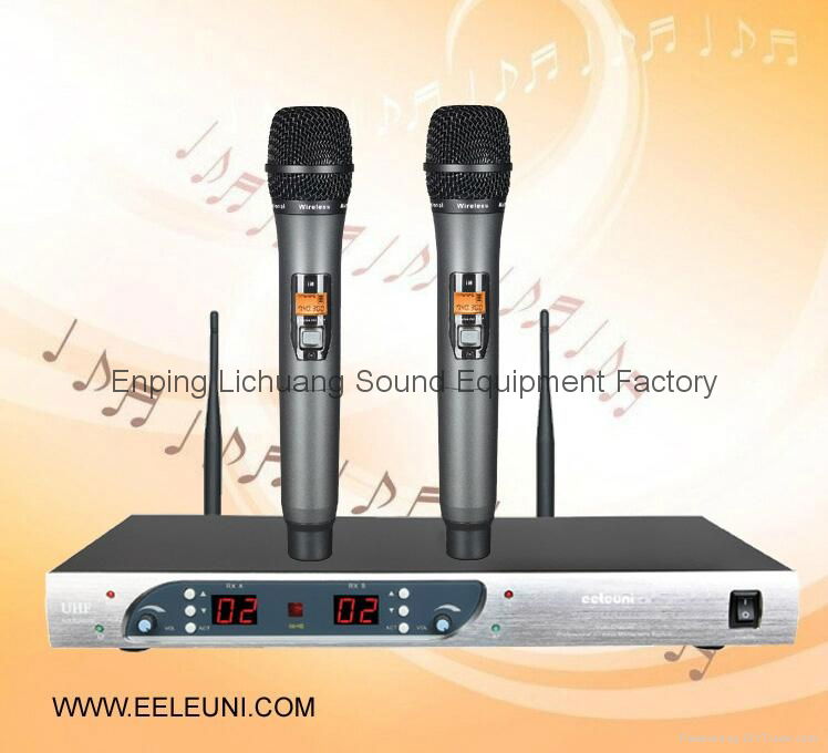 Unique Appearance LED UHF Duanl Channels Wireless Microphone