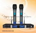 UHF&Pll Synthesized Dual Channels Wireless Microphone 2
