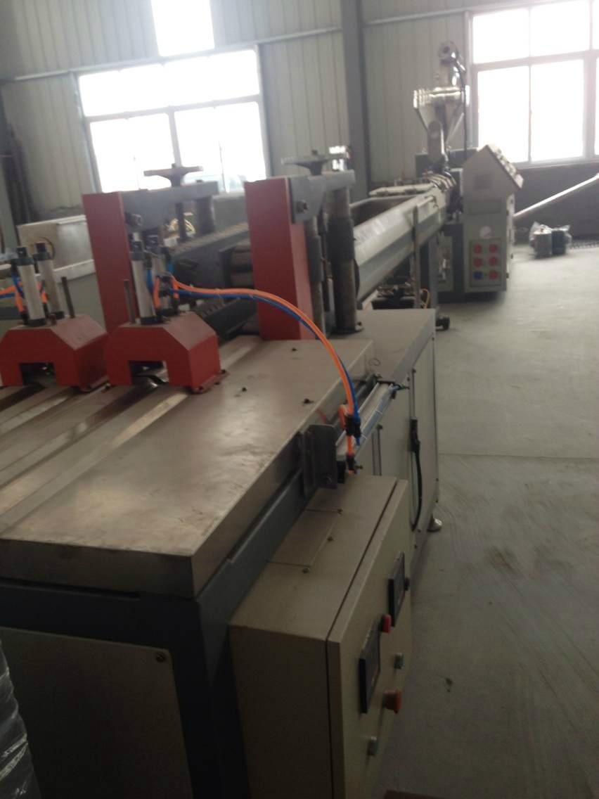 Double-pipe extrusion equipment 2