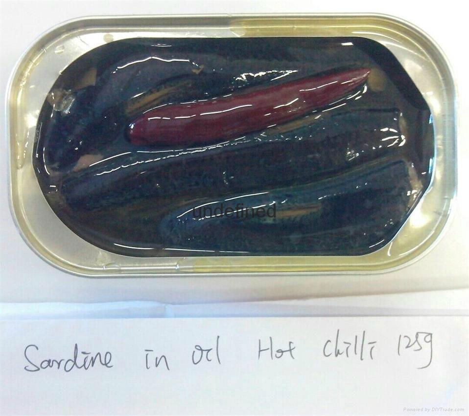 125g canned sardines in oil SD005 private label or our company`s