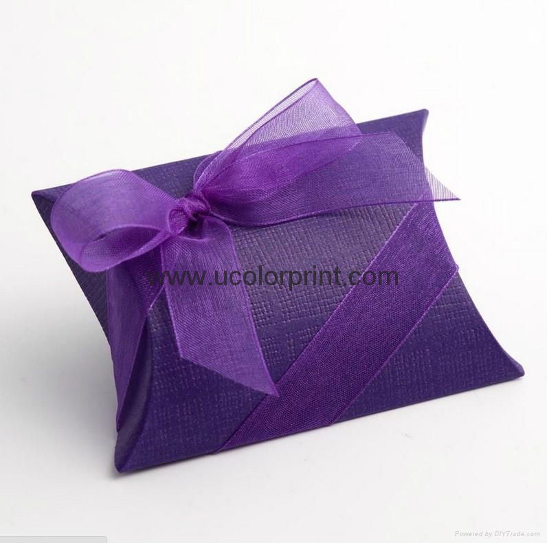 customized pillow box 2