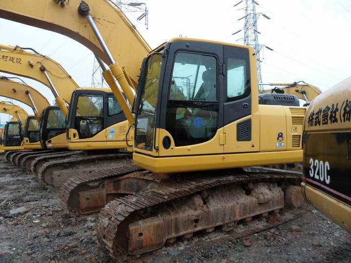 Used Komatsu PC200-8 Excavator 3