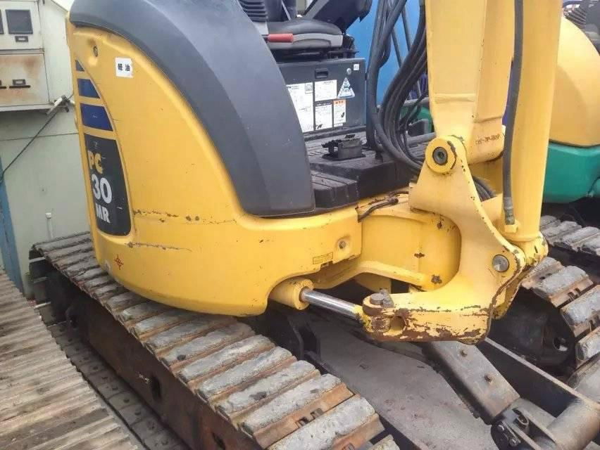 Used Komatsu PC30MR-2 Excavator 5